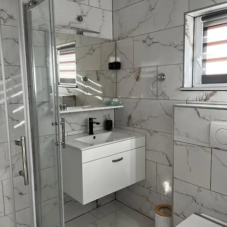 Apartament Apartma Smit *